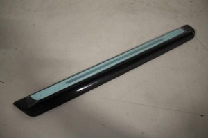 17820453 – 83A853373A9B9 – Afdeklijst dorpel links