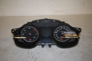 17813771 – 8K0920983G – Instrumentenpaneel