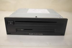 17798571 – 8V0035844 – Regelunit Multi Media