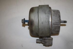 17826694 – 4F0199382H – Engine mount