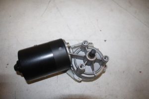 17821487 – 1J0955119 – Front wiper motor