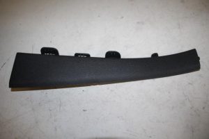 17818906 – 4M08682044PK – A-stijl Afdekkap rechts