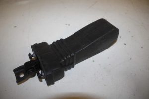 17824126 – 8T8839249C – Deurvanger 4Deurs links-achter