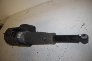 17812961 – 4H0616002M – Stoßdämpfer rechts hinten