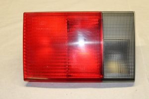 17786071 – 4A0945093A – Achterlicht links