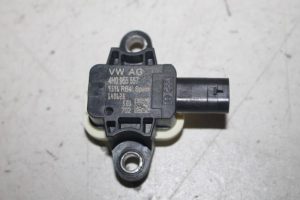 17809246 – 4H0955557 – Airbag Sensor