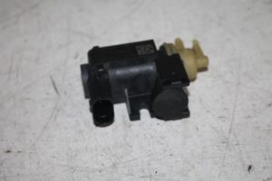 17807845 – 8K0906627 – Vacuum ventiel