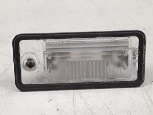 21384106 – 8E0807430A – Registration plate light