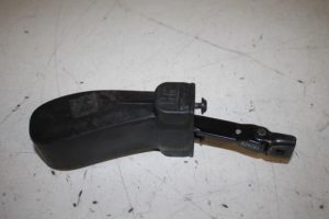 17815551 – 4M0839249 – Deurvanger 4Deurs links-achter