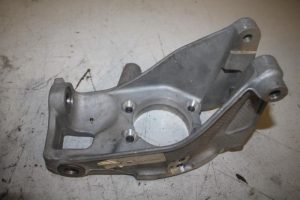 17815075 – 420505434A – Fusee rechts-achter