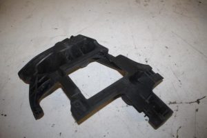 17823707 – 4G9807393B – Bumpersteun links-achter