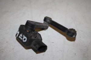 17818918 – 7L0616571D – Xenon height adjustment