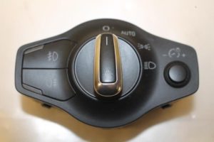 17800931 – 8K0941531GV10 – Licht Schalter