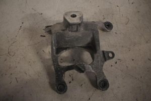 17813433 – 4H0199308AK – Motorlager