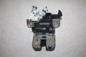 17806413 – 8K9827505A – Slotmechaniek Achterklep