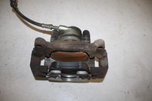 17830298 – 8K0615124C – Remklauw (Tang) rechts-voor