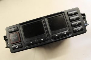 17787791 – 8L0820043DB98 – Climatronic Paneel