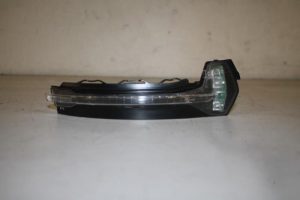17828358 – 8V0949102 – Indicator mirror right