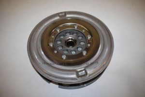 17825554 – 0B5105317R – Vliegwiel