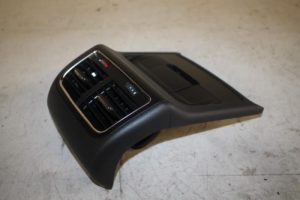 17821822 – 8K08643766PS – Afdekplaat diversen