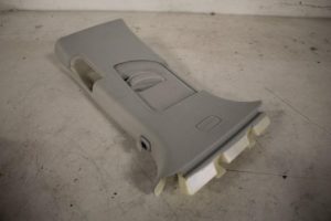 17821762 – 4F0867244A1S0 – Stijl midden-rechts