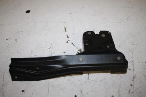 17810691 – 8N0827505A – Slotmechaniek Achterklep