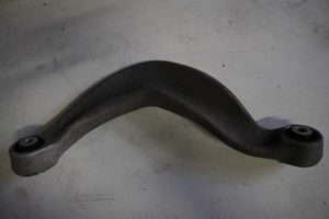 17811038 – 8K0505323H – Draagarm boven links-achter