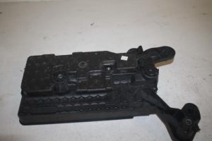 17805812 – 5Q0915331H – Accubak