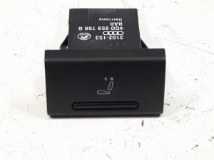 18597633 – 4D0959768B – Schakelaar (diversen)