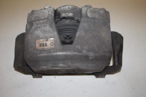 17817928 – 8K0615124J – Remklauw (Tang) rechts-voor