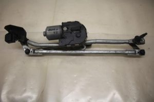 17801074 – 8R1955023B – Wiper motor + mechanism