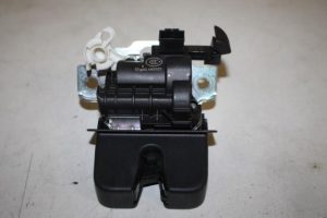 17819689 – 2GA827505A – Slotmechaniek Achterklep