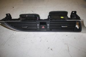 17808470 – 4G2820951J6PS – Luftgitter Armaturenbrett