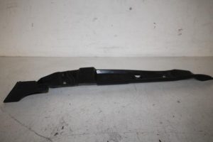 17814355 – 8R0821111C – Schmutzfänger Leiste