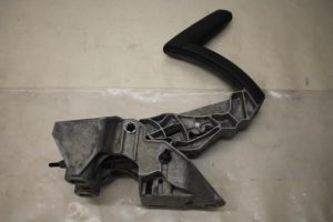 17797673 – 8P0711303C – Handremhendel