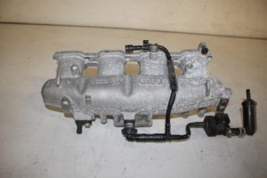 17829931 – 06H133201AR – Inlaatspruitstuk