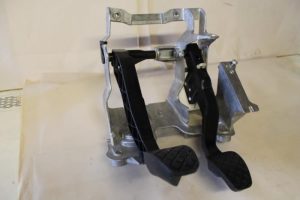 17793037 – 8K1721117 – Support (miscellaneous)