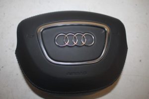 17803998 – 4H0880201S1KT – Airbag links (Lenkrad)