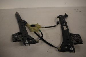 17803394 – 4G8839461A – Rear door window mechanism 4-door, left