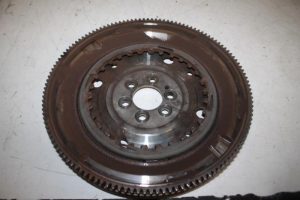 17830129 – 03F105266C – Vliegwiel