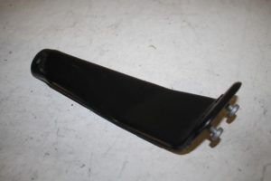 17819058 – 4M0121263D – Steun (diversen)