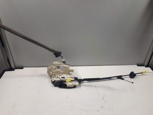 18116064 – 4G1837016F – Deurslot Mechaniek 4Deurs rechts-voor