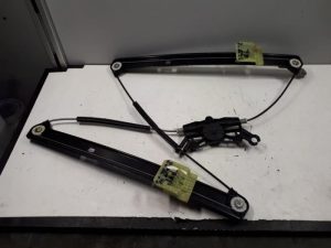 18672176 – 80A837462A – Window mechanism 4-door, front right