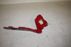 17805156 – 8T0823301B – Motorhaube Scharnier