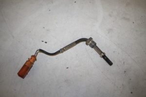 17821582 – 059906088K – Exhaust heat sensor