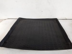 19438111 – 4M8061180 – Vloerplaat bagageruimte