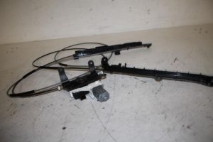 17814961 – 4M0863560 – Motor für Gepäckabdeckung rechts