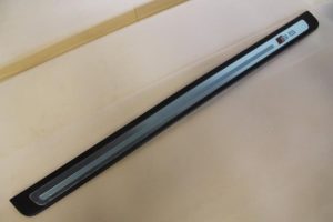 17792536 – 8T0853373A01C – Dorpel rechts