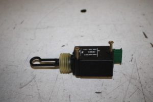 17810669 – 4B5962115A – Slotmechaniek Achterklep