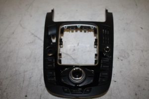 17814780 – 8T0919609GWFX – Regelunit Multi Media